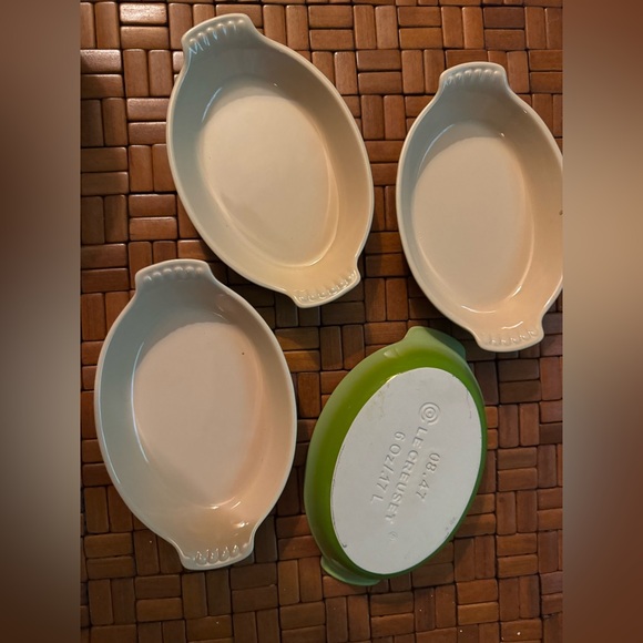 4 oval saucers. Green. Vintage Le Creuset. - Picture 1 of 1